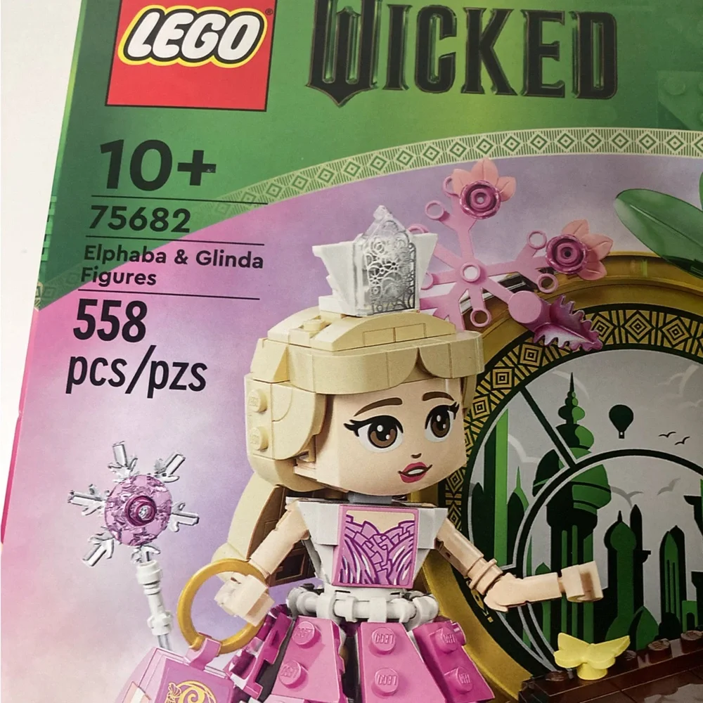 LEGO Wicked Set with Green and Pink Characters